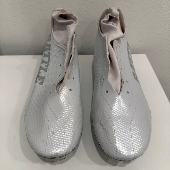 Battle Football Cleats Men’s 11.5 White Iridescent Studs Lightweight Speed - Picture 4 of 8